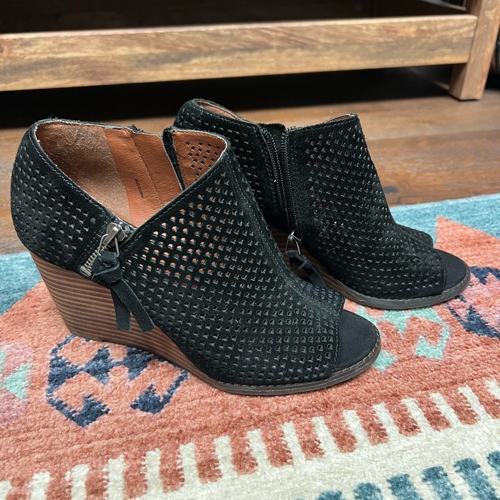 Lucky Brand wedge Booties - Picture 4 of 9